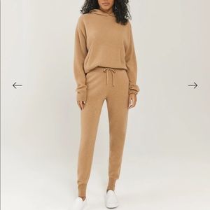 Something navy cashmere set